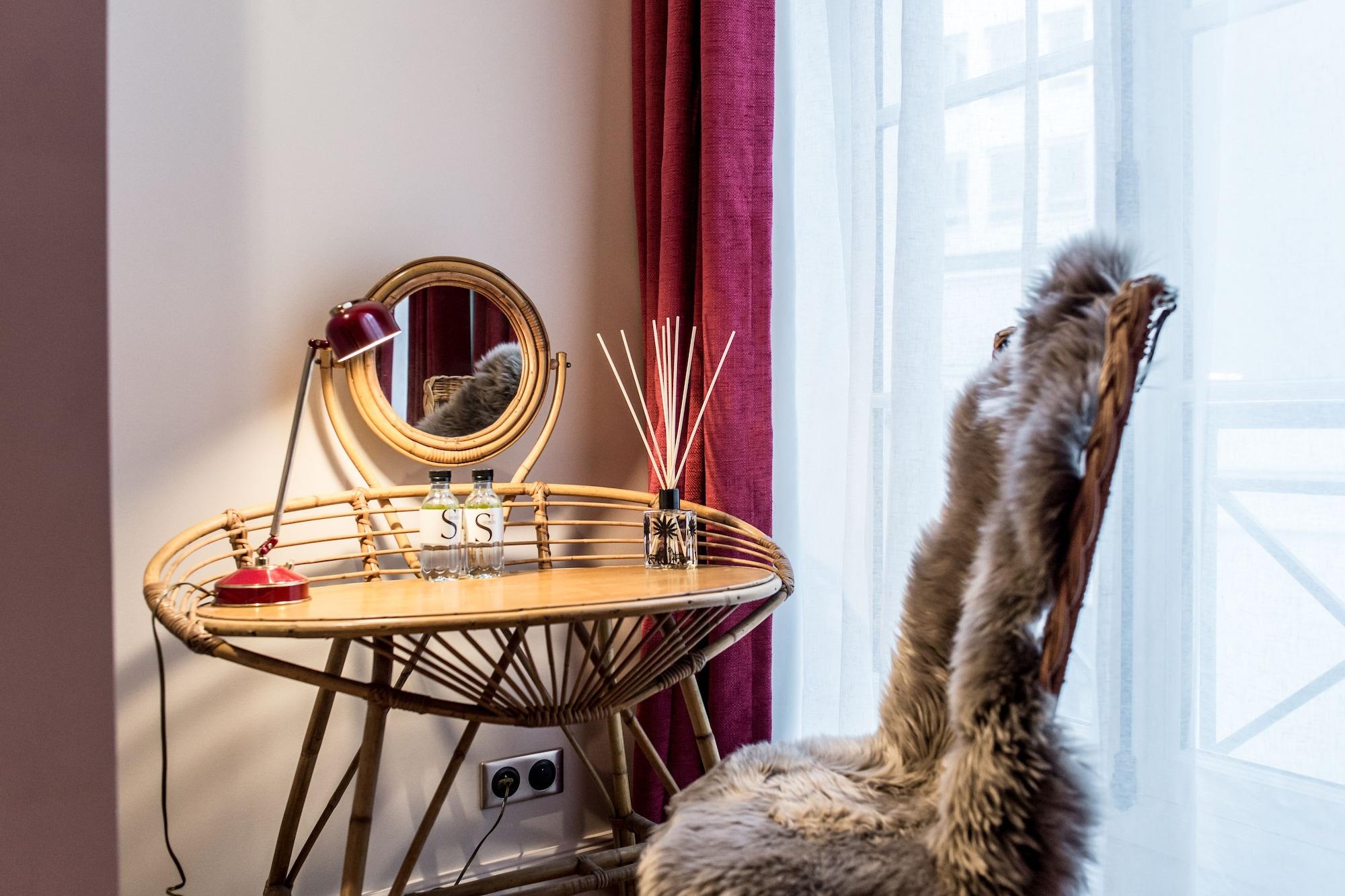 Hotel 1Er Etage Sopi-Montmartre Parigi Esterno foto